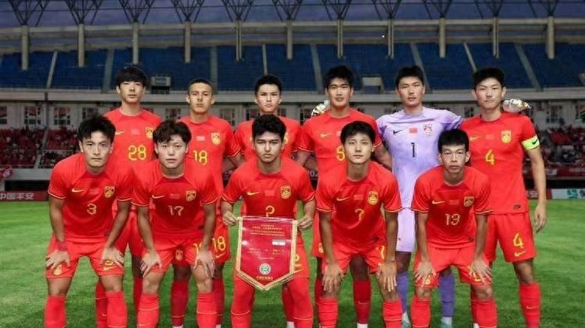 库兹马32分奇才送热火3连败 火箭逆转战胜国王